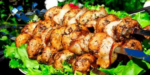 Shampignon kebab na mangale - jak marina champignon houby na kebabu